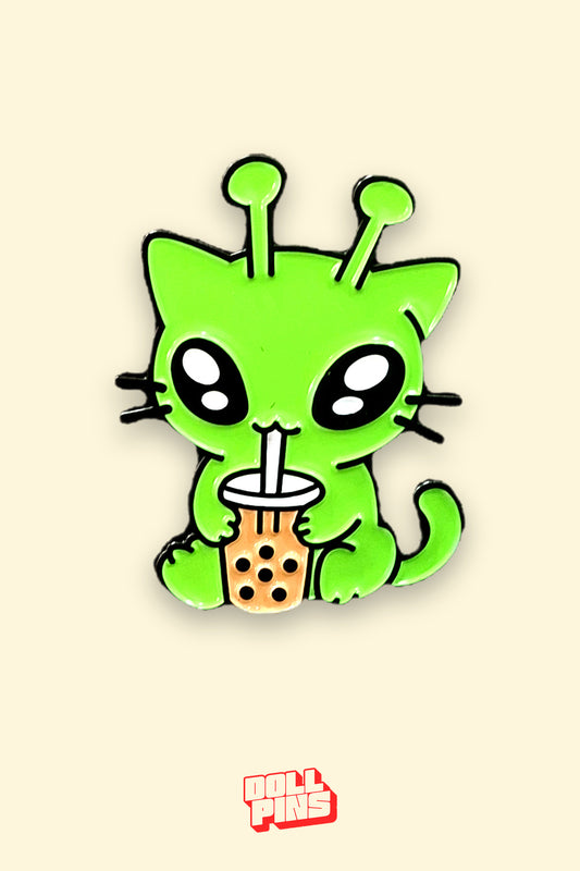 GATO ALIEN CON BEBIDA